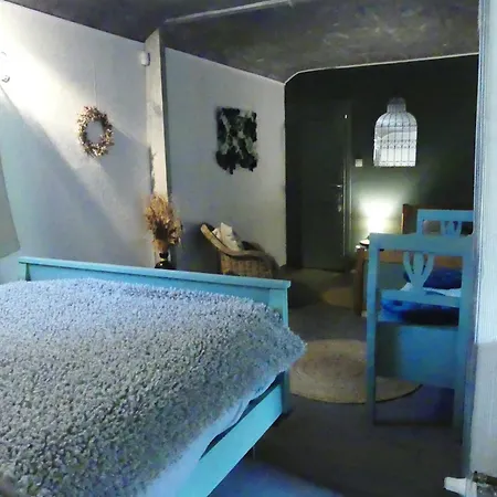 Bed & Breakfast Romance 3*